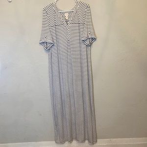 Chico’s Size 3 White and Navy Blue Striped Maxi Dress